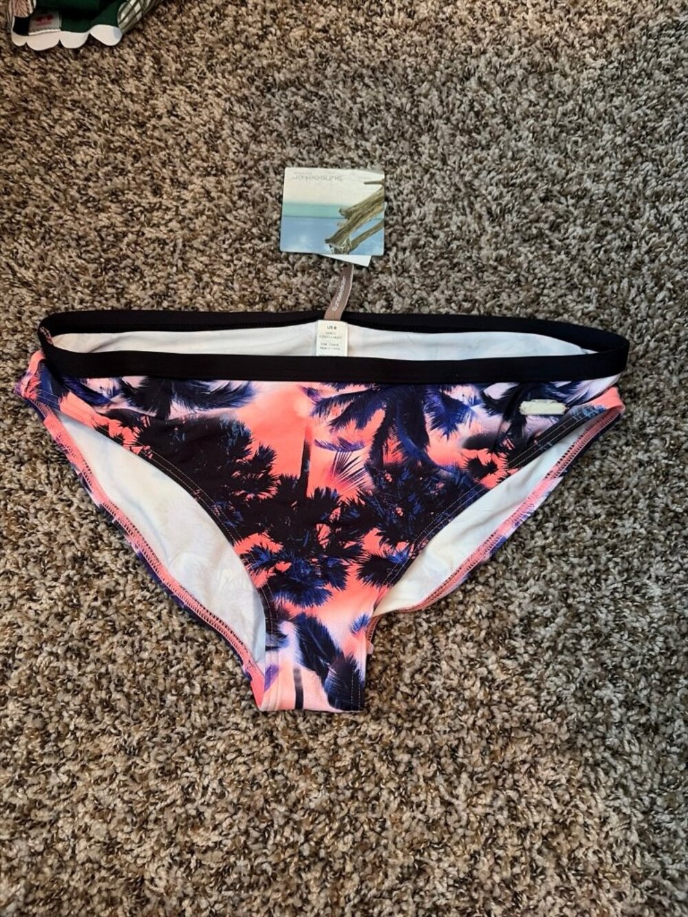 Bikini bottom - Picture 1 of 3